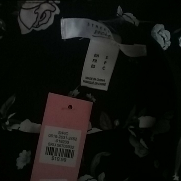 Brand-new skirt. Jupe neuve - Picture 3 of 3